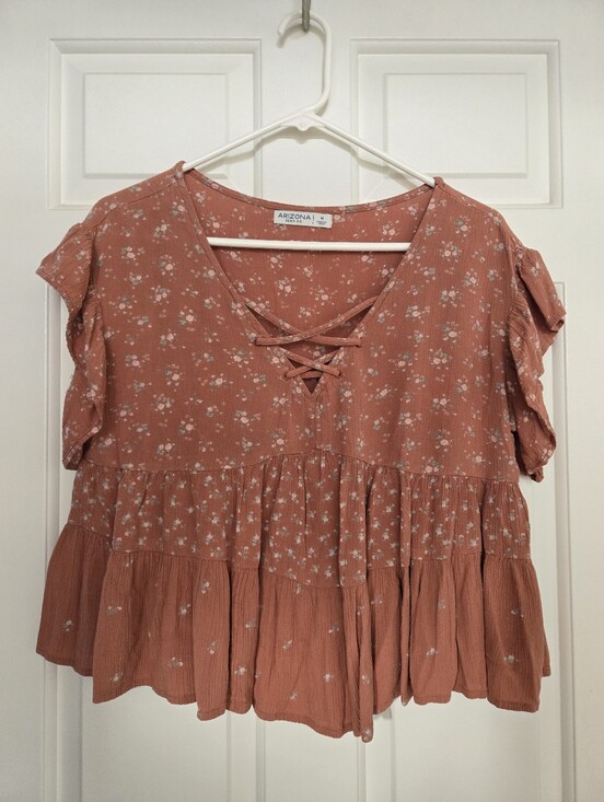 Arizona Jean Company Tops - Arizona Jean Co Floral Lace-up Cropped Peasant Blouse